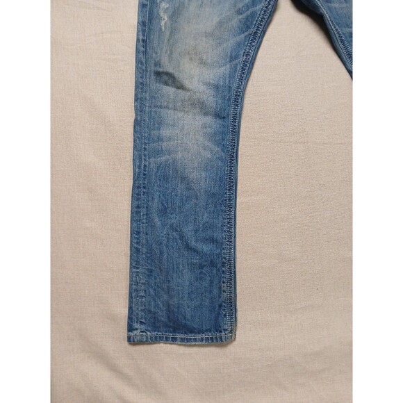Rock Revival Men's VICTOR Straight Denim Jeans Size 36 Light Wash Distressed - Picture 5 of 16